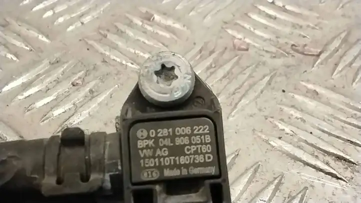 Audi A3/S3 8V (2012 - 2016) 04L906051B Датчик давления выхлопных газов — фото 4