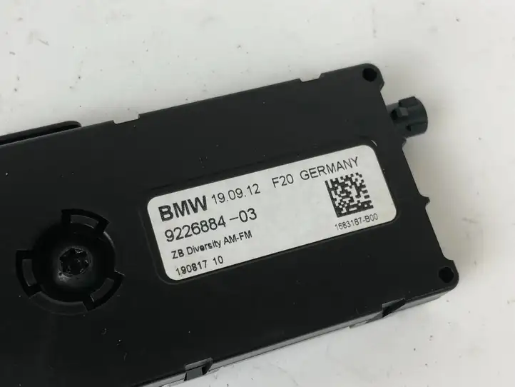 BMW 1 F20 F21 (2011 - 2019) 9226884 Усилитель антенны — фото 6