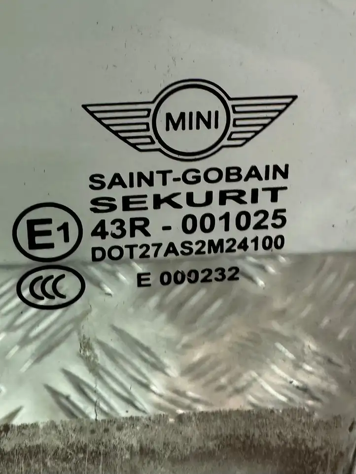 Mini One Cooper Coupe R56 (2004 - 2014) 43R001025 Стекло передней двери — фото 3