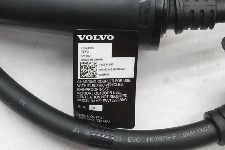Volvo XC40 (2017 - ) 32324392 Кабель для зарядки электромобилей — фото 6