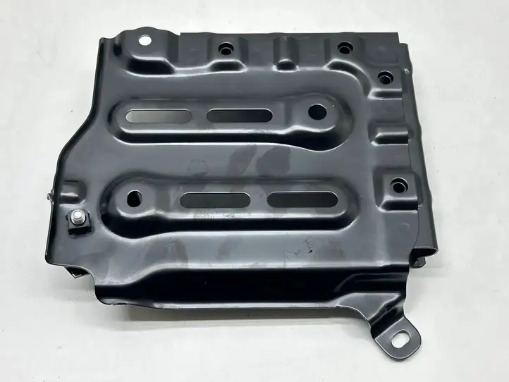 Toyota Yaris Cross (2020 - ) 74403K0010 Площадка аккумулятора — фото 2