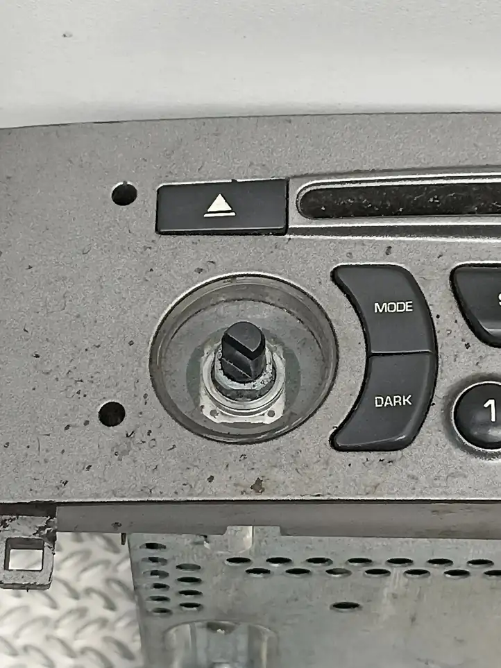 Peugeot 308 (2007 - 2013) 98032879XH00 Магнитола / мультимедийная система — фото 7