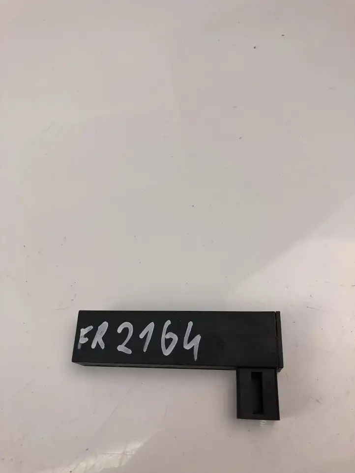 Volvo XC40 (2017 - ) 31346697 Антенна бесключевого доступа — фото 2