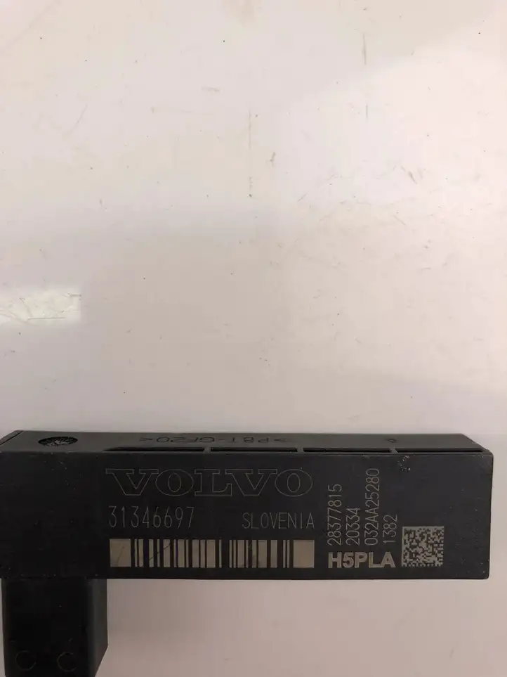 Volvo XC40 (2017 - ) 31346697 Антенна бесключевого доступа — фото 4