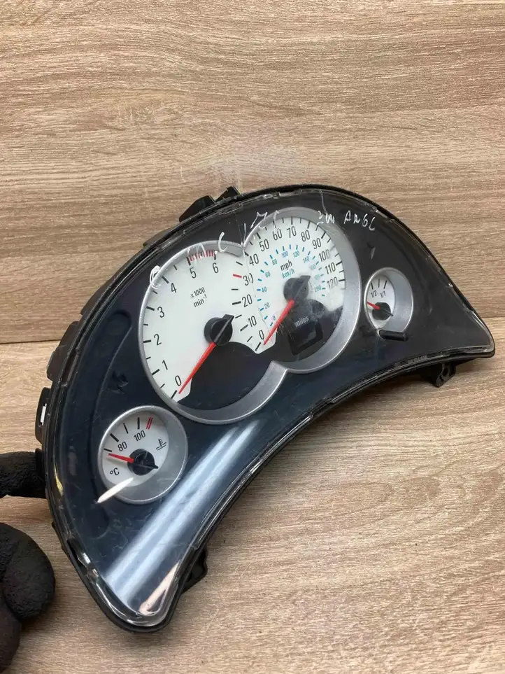 Opel Corsa C (2000 - 2003)  13128298DF Спидометр (приборный щиток)