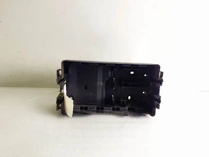 Hummer H3 (2005 - 2010) 15821954 Крышка ящика предохранителей — фото 2