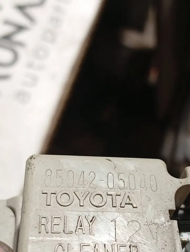 Toyota Avensis T250 (2006 - 2009) 8594205040 Реле омывателя фар — фото 3