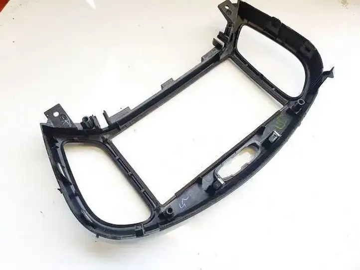 Nissan Juke I F15 (2010 - 2018) 68260bx80a Прочие детали салона — фото 3