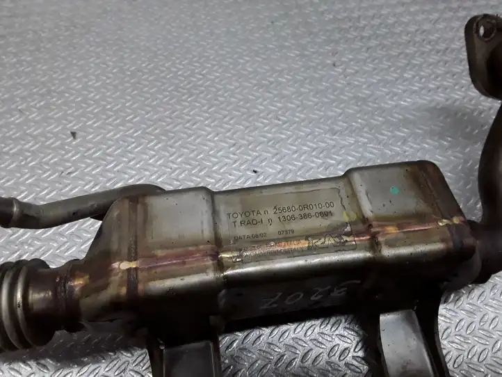 Toyota Corolla Verso AR10 (2004 - 2009) 256800R010 Охладитель клапана EGR — фото 2