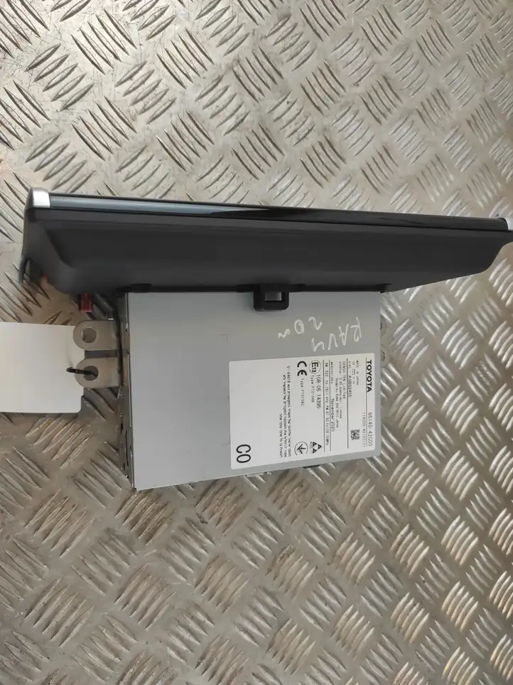 Toyota RAV 4 (XA50) (2018 - ) 8614042C00 Магнитола / мультимедийная система — фото 3