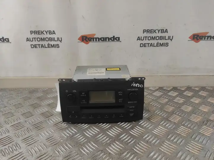 Toyota Corolla Verso E121 (2001 - 2004) 8612013060B0 Магнитола / мультимедийная система — фото 1