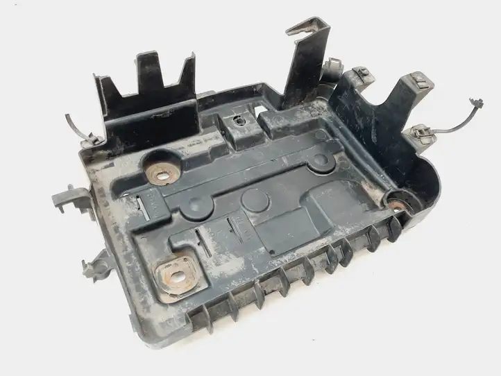 Opel Corsa D (2006 - 2010) 13235642 Крышка ящика аккумулятора — фото 5