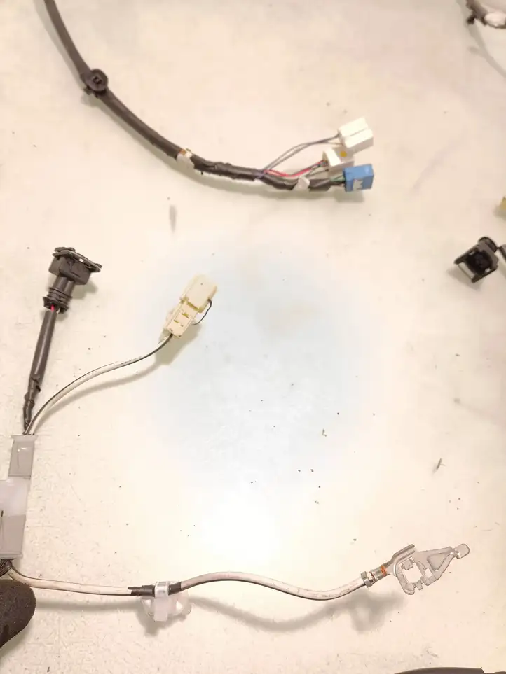Toyota Avensis T270 (2009 - 2012) 8218405150 Жгут проводов крышки багажника — фото 4