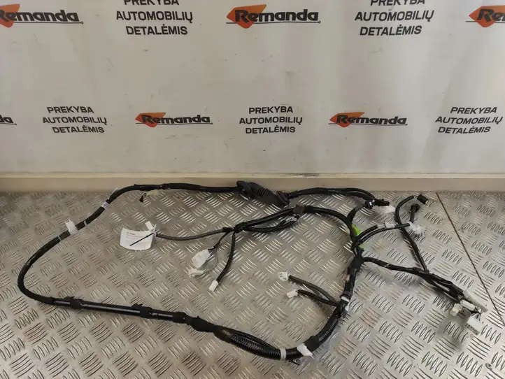 Toyota RAV 4 (XA50) (2018 - ) 8218442A70 Жгут проводов крышки багажника — фото 2