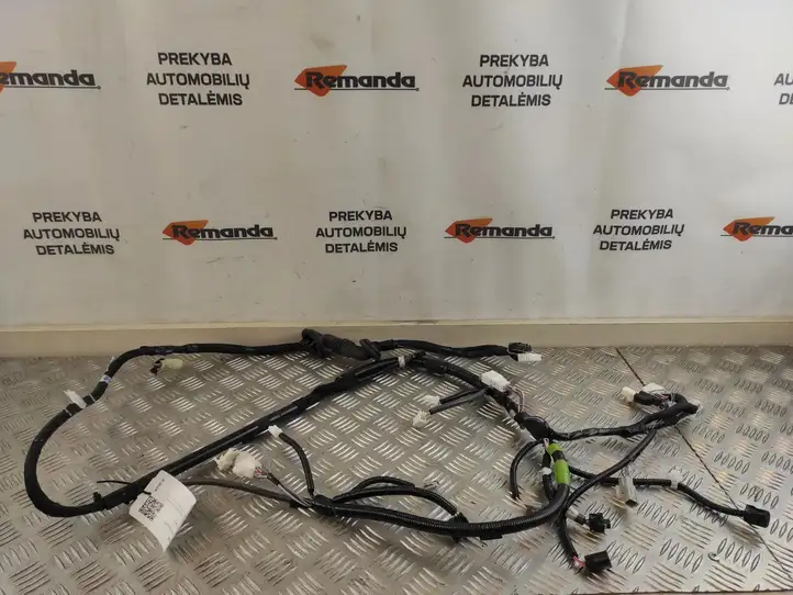 Toyota RAV 4 (XA50) (2018 - ) 8218442A70 Жгут проводов крышки багажника — фото 3