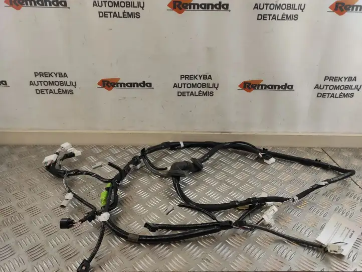 Toyota RAV 4 (XA50) (2018 - ) 8218442A70 Жгут проводов крышки багажника — фото 5
