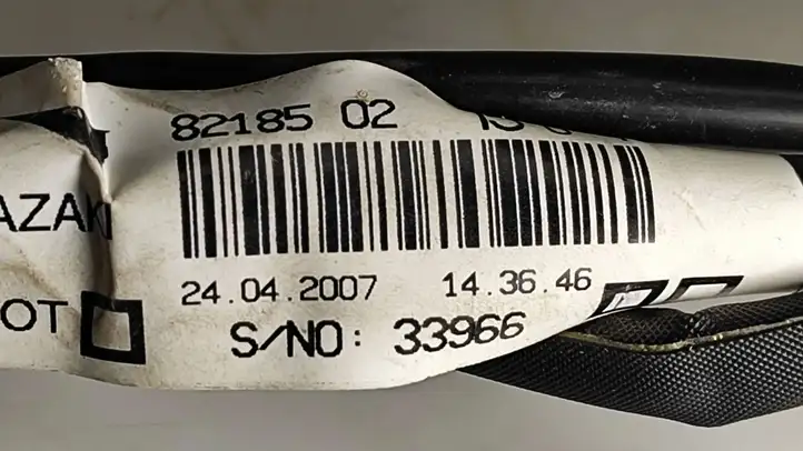 Toyota Auris 150 (2006 - 2012) 8218533966 Жгут проводов крышки багажника — фото 2