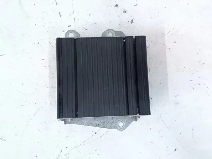 Dodge Grand Caravan (2007 - 2020) 05026408AB Усилитель звука — фото 5