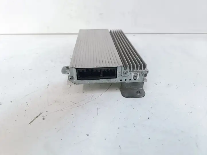 Dodge Grand Caravan (2007 - 2020) 05107086AI Усилитель звука — фото 3