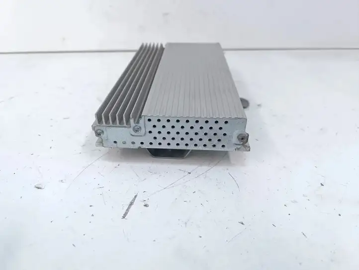 Dodge Grand Caravan (2007 - 2020) 05107086AI Усилитель звука — фото 4