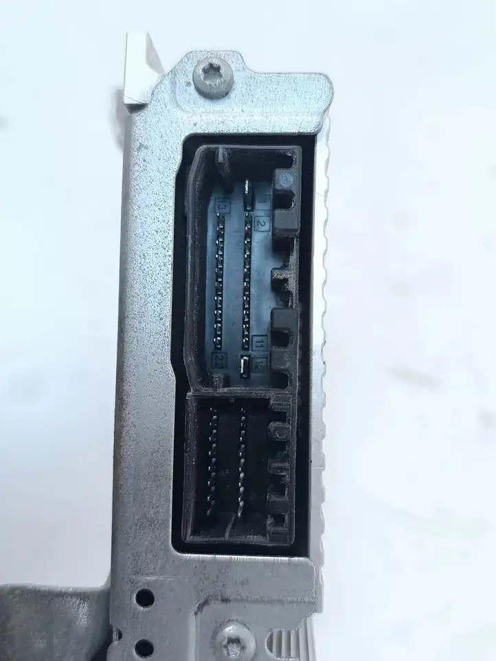 Dodge Grand Caravan (2007 - 2020) 05107086AI Усилитель звука — фото 6