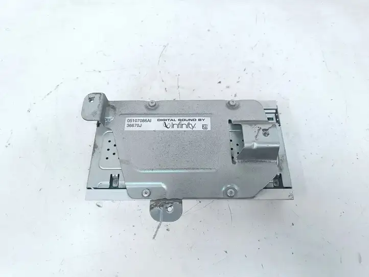 Dodge Grand Caravan (2007 - 2020) 05107086AI Усилитель звука — фото 8