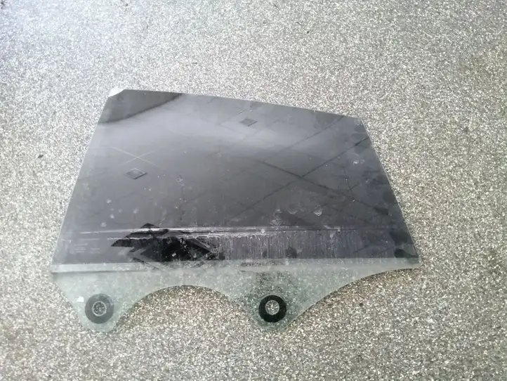 BMW 4 F36 Gran coupe (2014 - 2017) Стекло задней двери — фото 1