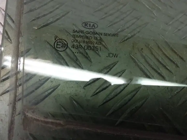 Kia Ceed (2015 - 2018) 43R-00351 Стекло задней двери — фото 8