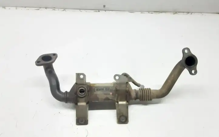Toyota Corolla Verso AR10 (2004 - 2009) 256800R01000 Охладитель клапана EGR — фото 2