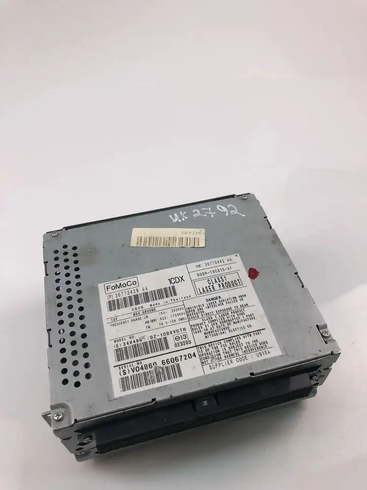 Volvo S80 (2006 - 2009) 30773439AA Магнитола / мультимедийная система — фото 1