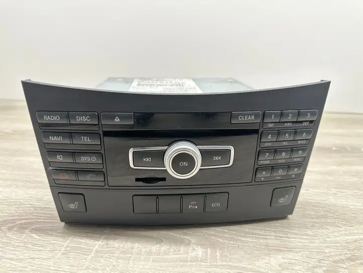 Mercedes-Benz E C207 W207 (2009 - 2017) A2129005514 Магнитола / мультимедийная система — фото 1