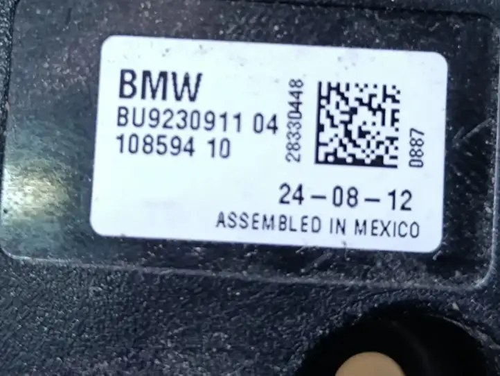 BMW X5 E70 (2006 - 2013) BU9230911 Усилитель антенны — фото 3