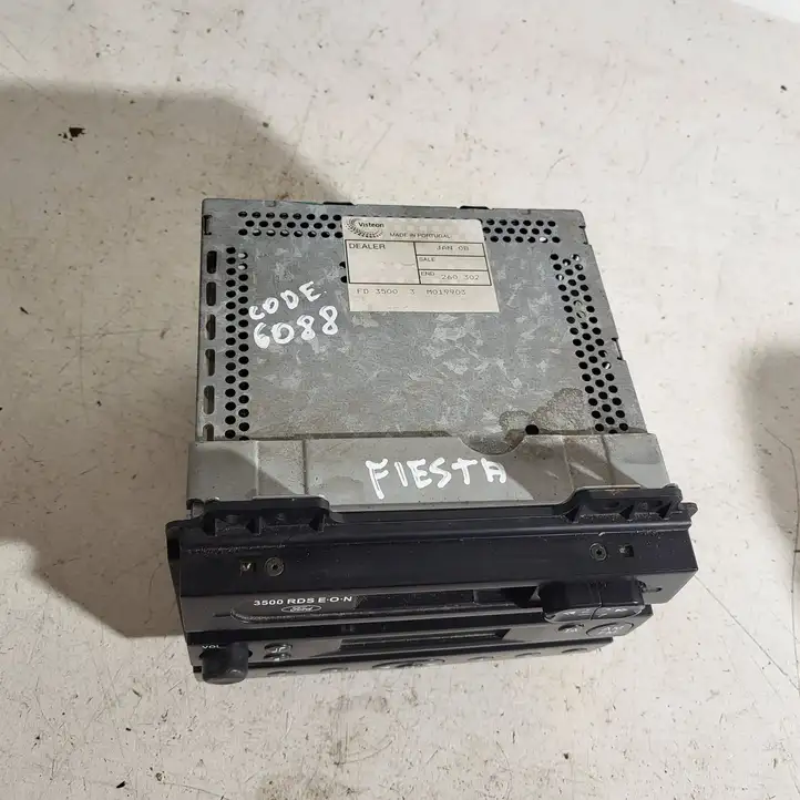 Ford Fiesta (2000 - 2005) 2S6118K876BG Магнитола / мультимедийная система — фото 7