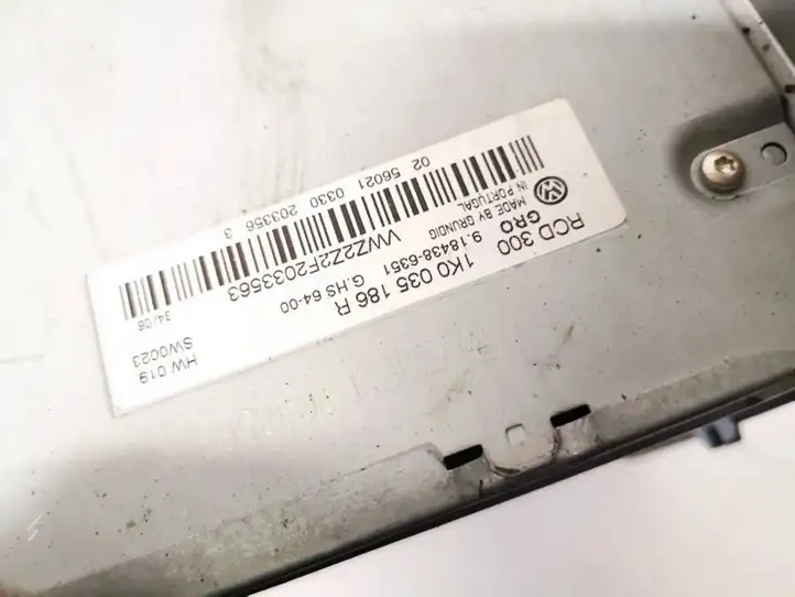 Volkswagen Golf V (2003 - 2009) 1k0035186r Магнитола / мультимедийная система — фото 4