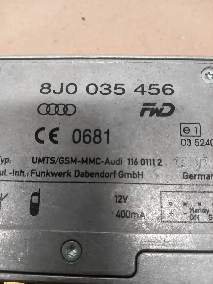 Audi A4 S4 B8 8K (2007 - 2011) 8J0035456 Усилитель антенны — фото 3