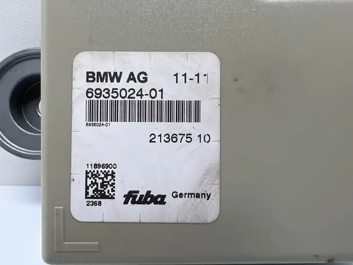 BMW 5 GT F07 (2010 - 2017) 21367510 Усилитель антенны — фото 4