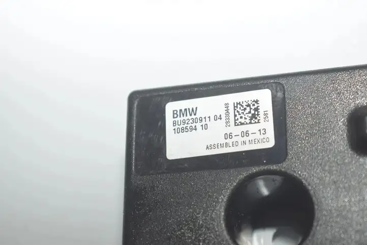 BMW 3 F30 F35 F31 (2012 - 2018) 9230911 Усилитель антенны — фото 2