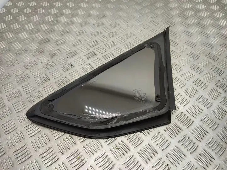Ford Focus (2015 - 2019) 43R001582 Заднее боковое стекло — фото 3