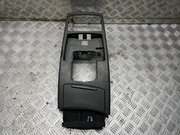 Audi A6 S6 C6 4F (2004 - 2008) 4F1864261 Прочие детали салона — фото 1