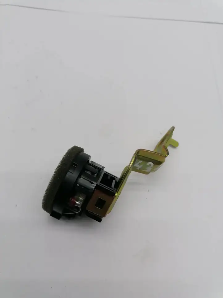 Toyota Avensis T250 (2006 - 2009) 8616005130 Твитер задних дверей — фото 2