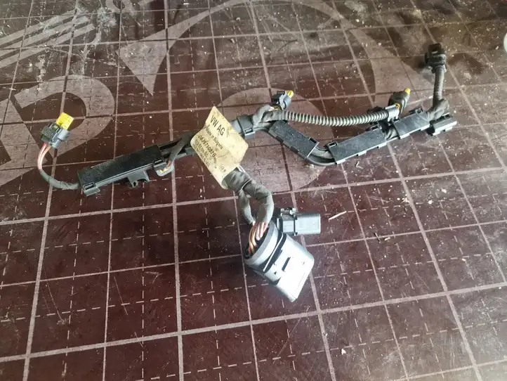 Volkswagen Golf Sportsvan (2014 - 2017)  06J971082B Провода жиклер (форсунок) топлива