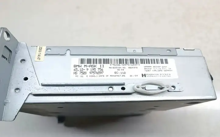 BMW 5 E60 E61 (2004 - 2010) 9195756 Магнитола / мультимедийная система — фото 3