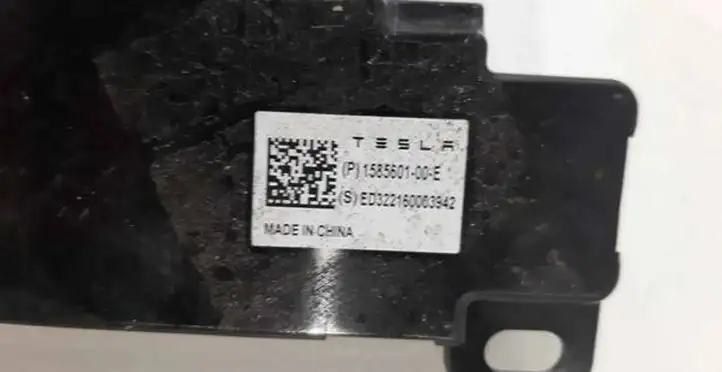 Tesla Model Y (2019 - 2024) 158560100E Антенна Bluetooth — фото 3
