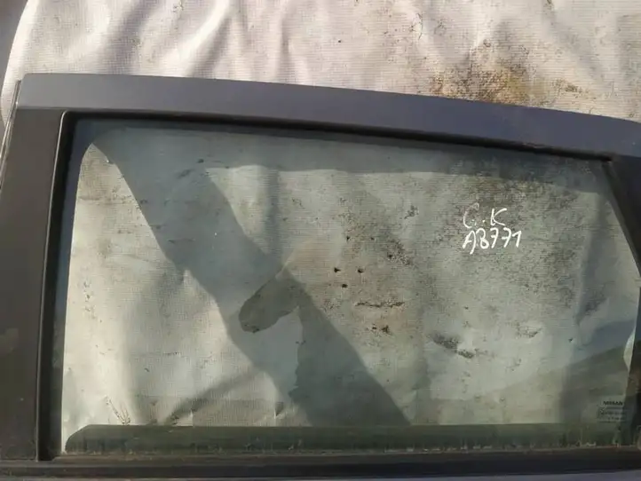 Nissan Qashqai (2006 - 2010) Стекло задней двери — фото 1
