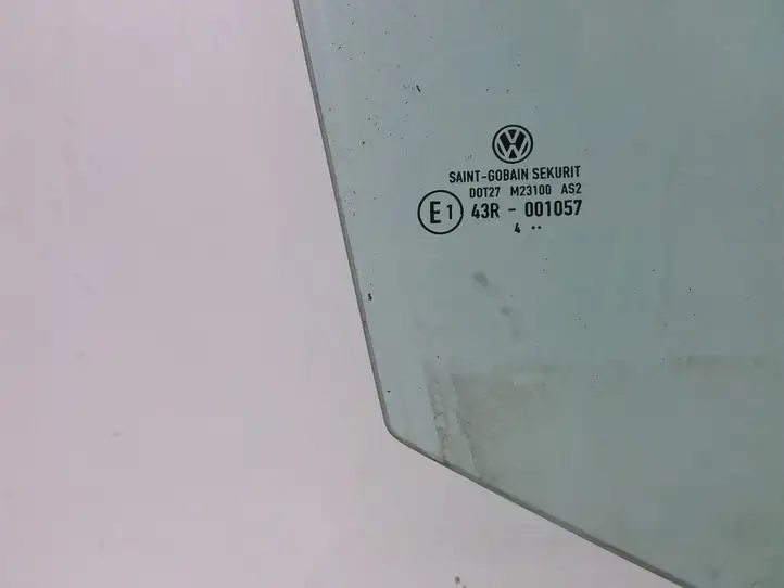 Volkswagen Golf V (2003 - 2009) Стекло задней двери — фото 2