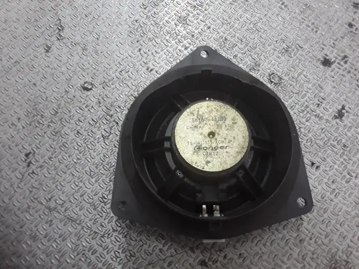 Toyota Avensis Verso (2001 - 2004) 8616044130 Динамики задних дверей — фото 1