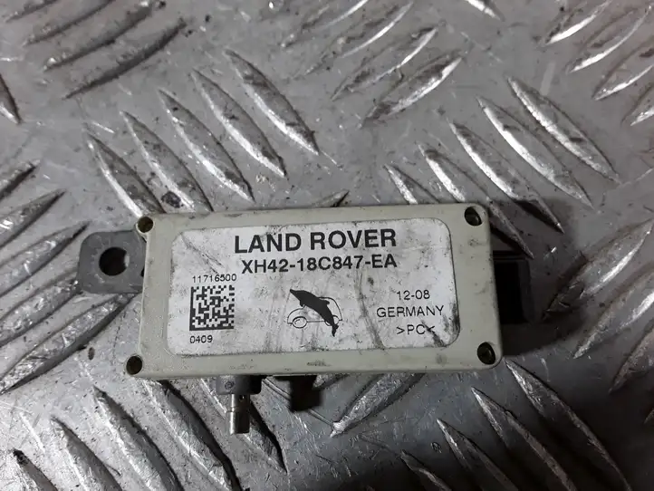 Land Rover Range Rover L322 (2009 - 2012) XH4218C847EA Усилитель антенны — фото 2