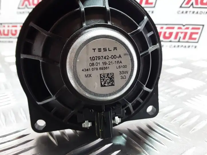 Tesla Model 3 (2017 - 2023) 1079742-00-A Динамики передних дверей — фото 3