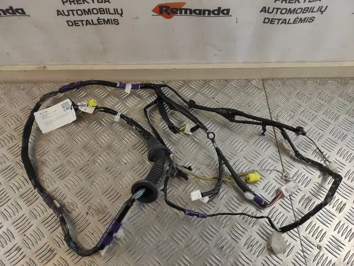 Toyota RAV 4 (XA40) (2012 - 2018) 82151 Проводка передней двери — фото 2
