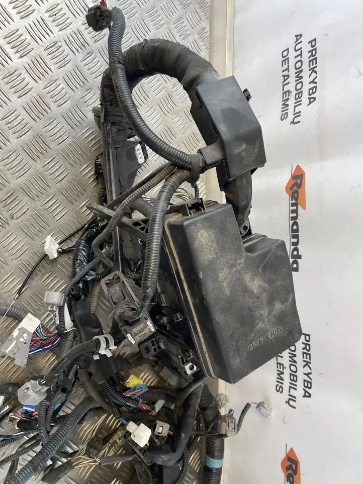 Toyota RAV 4 (XA40) (2012 - 2018) 821114AJ30 Проводка двигателя — фото 6